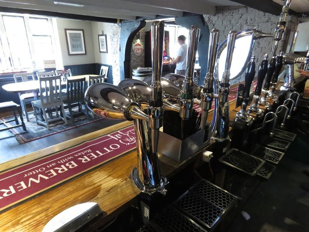 The Star Inn Lingfield Extérieur photo